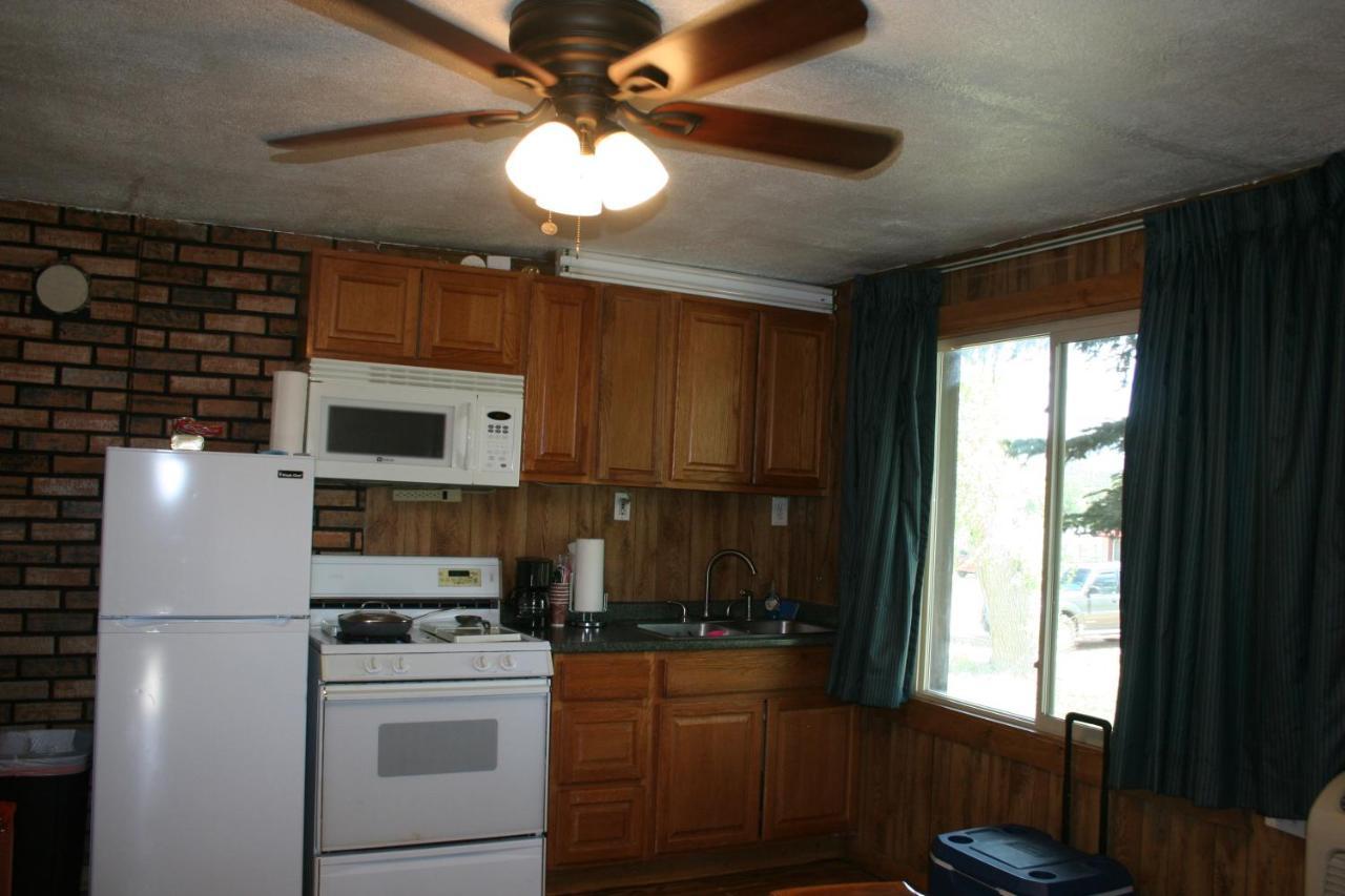 Two-Bedroom House,655228500:JPEG