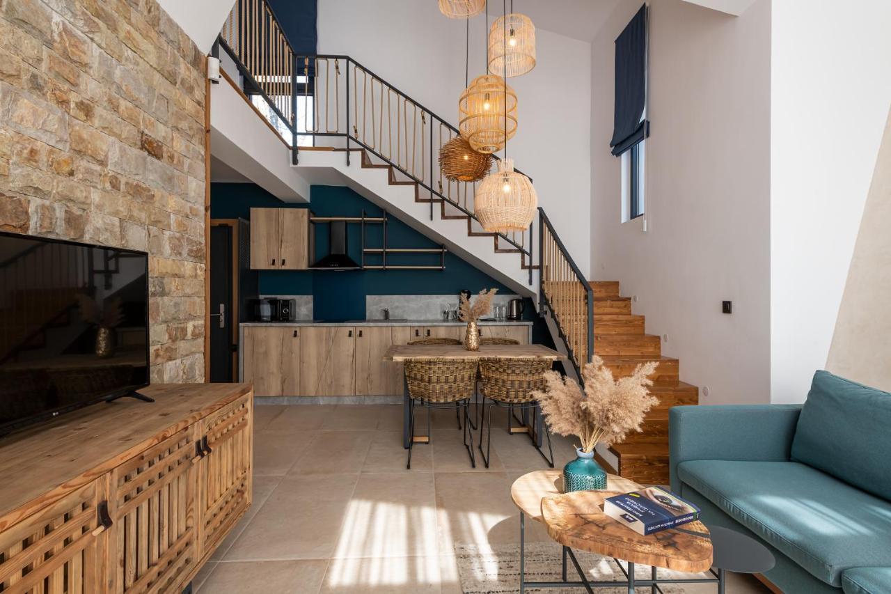 VIP House