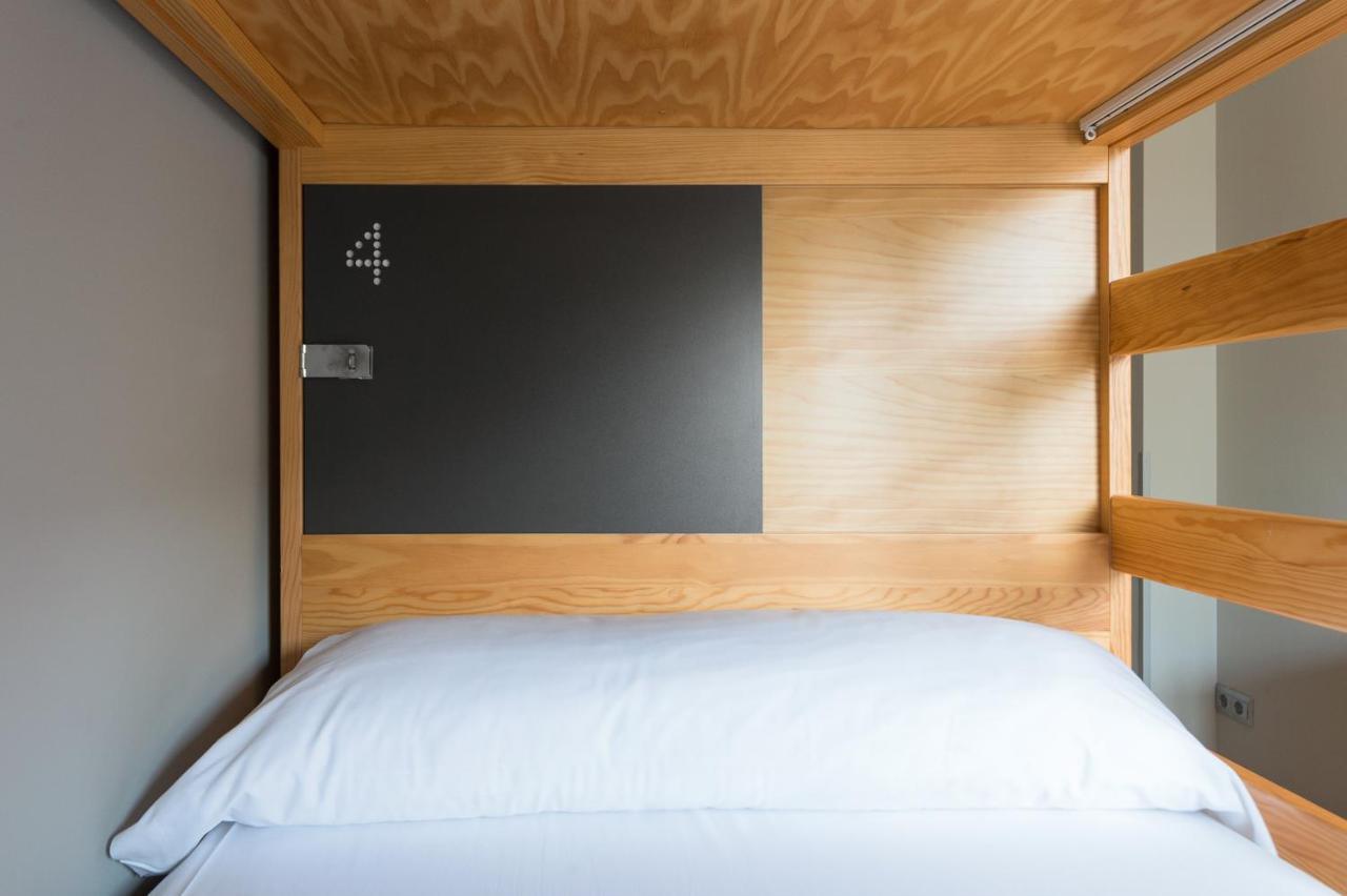 Bed 6-Bed Mixed Dormitory Room