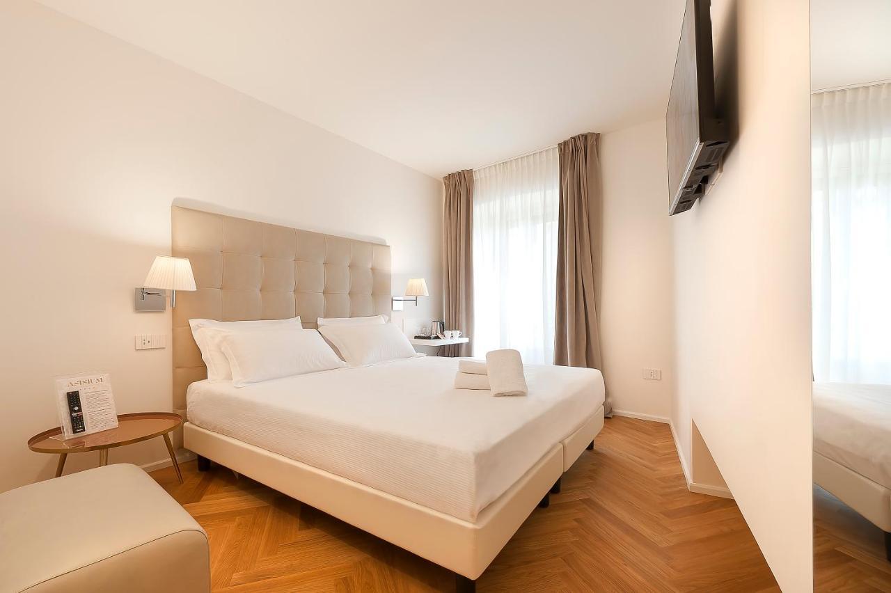 Standard Double or Twin Room,1032939530:JPEG