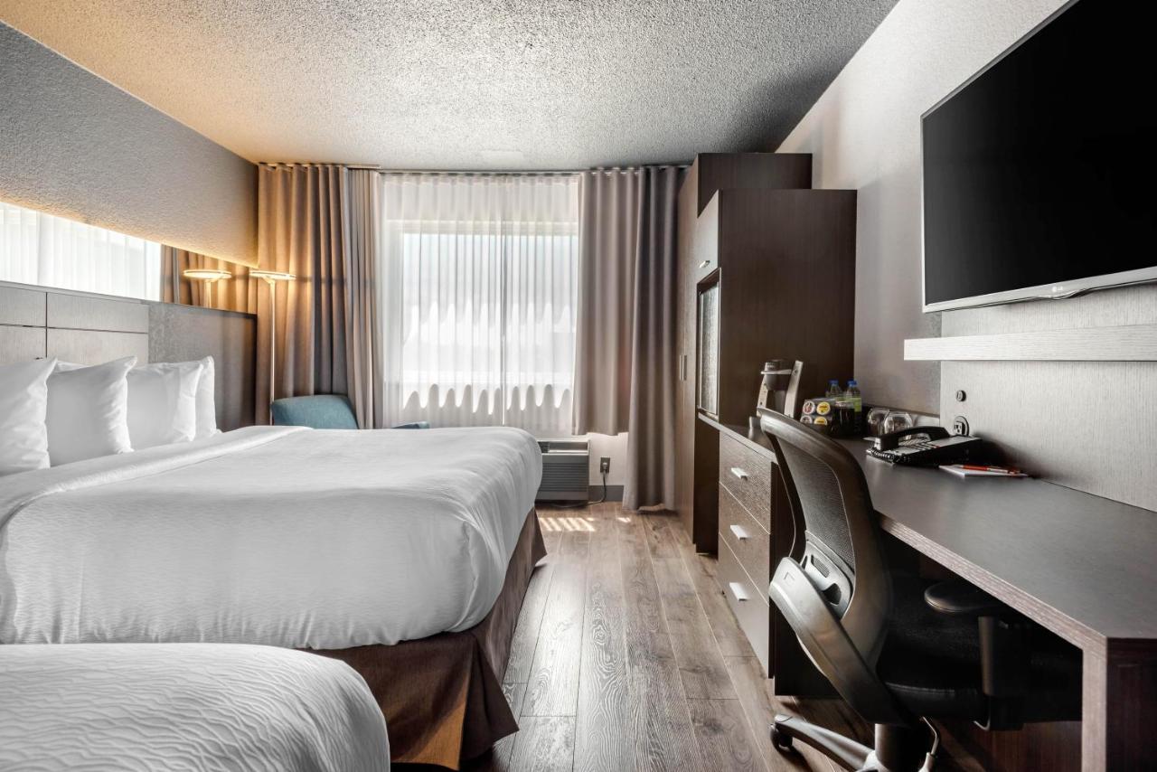 Queen Room with Two Queen Beds - Non-Smoking,1038316006:JPEG