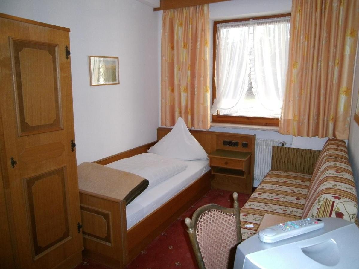Single Room Private Bathroom