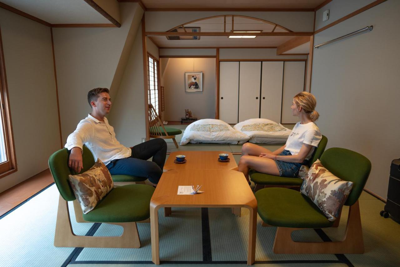 Deluxe Family Room,1244106781:JPEG
