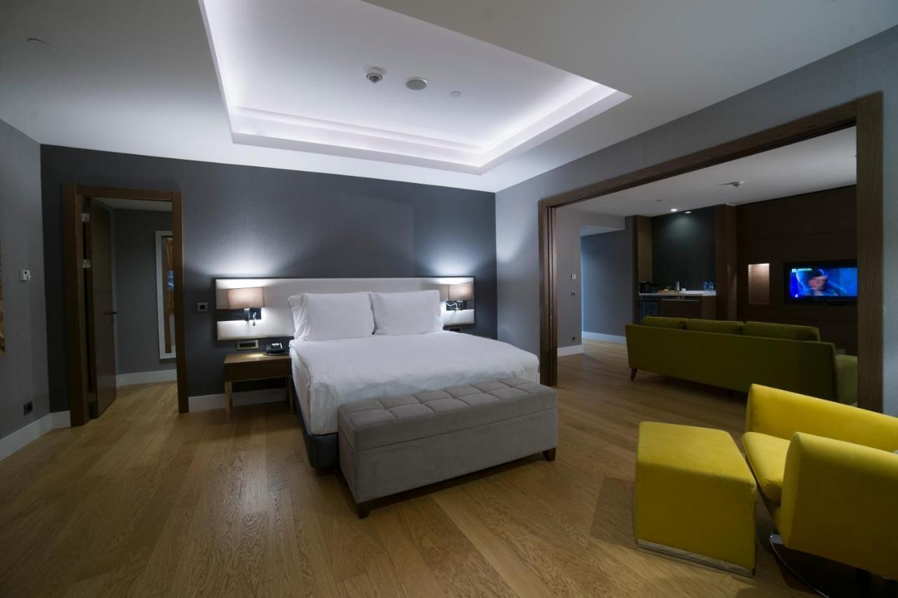 One Bedroom Suite,1068242344:JPEG