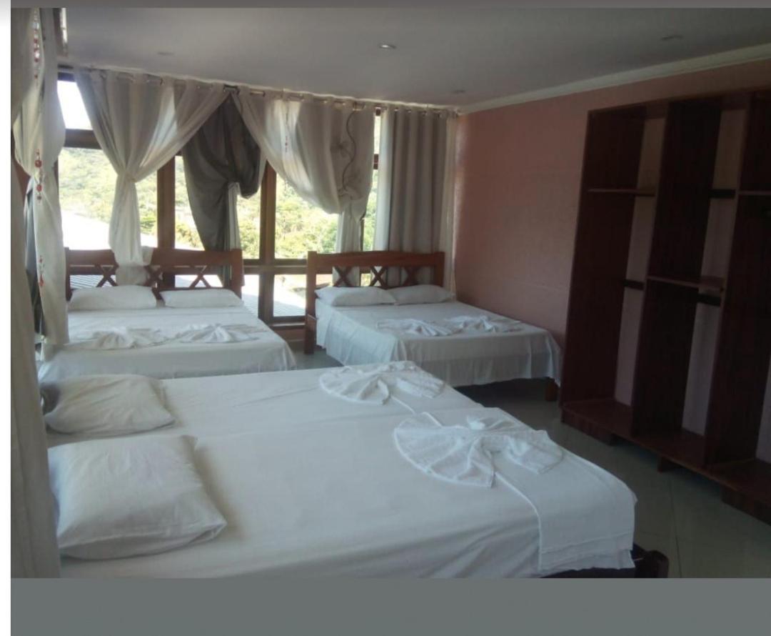 Executive Suite,1588123710:JPEG
