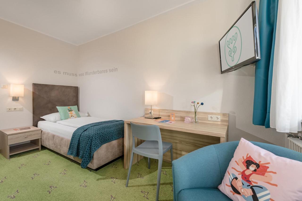 Single Room,1076469700:JPEG