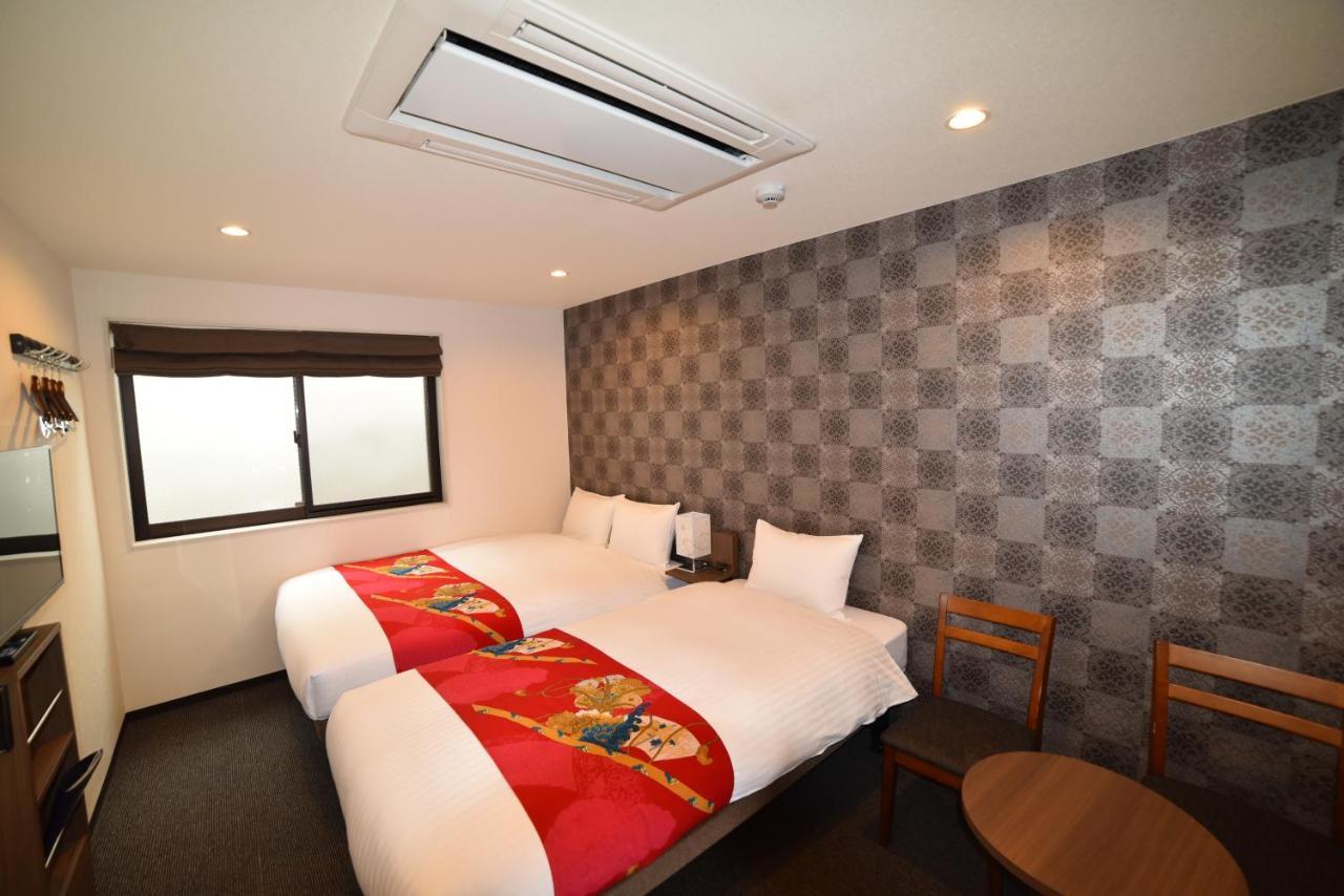Twin Room Non-Smoking,579337248:JPEG