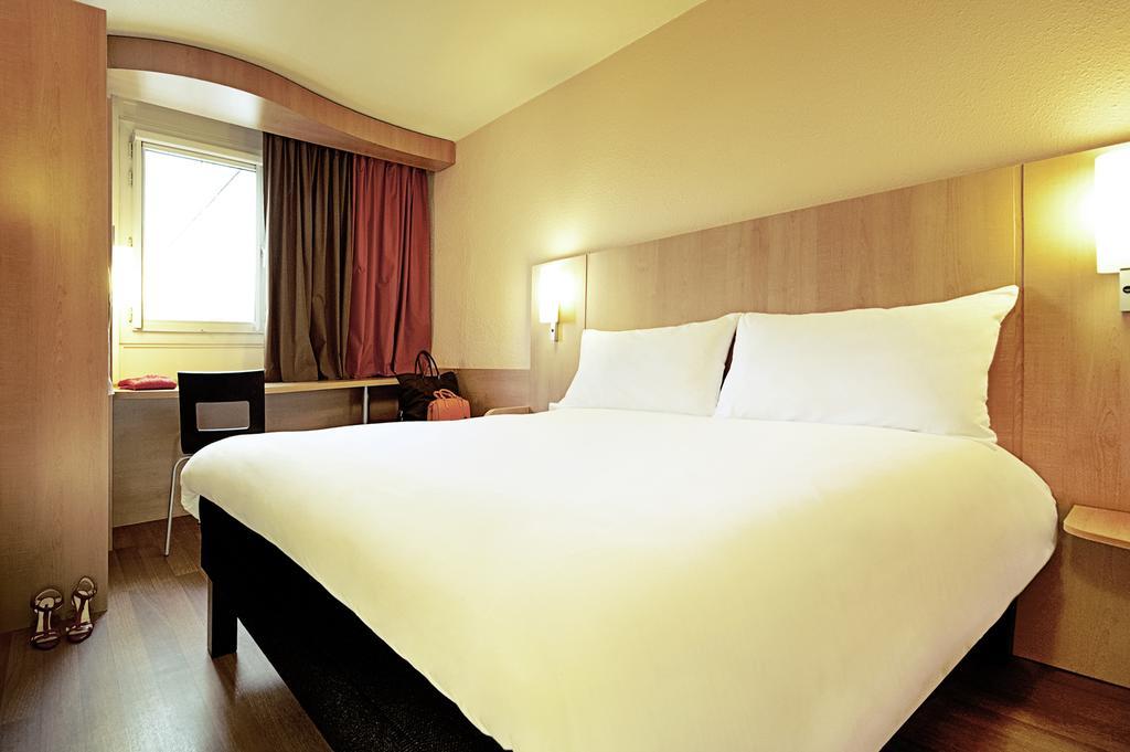 Standard Double Room,1208475433:JPEG