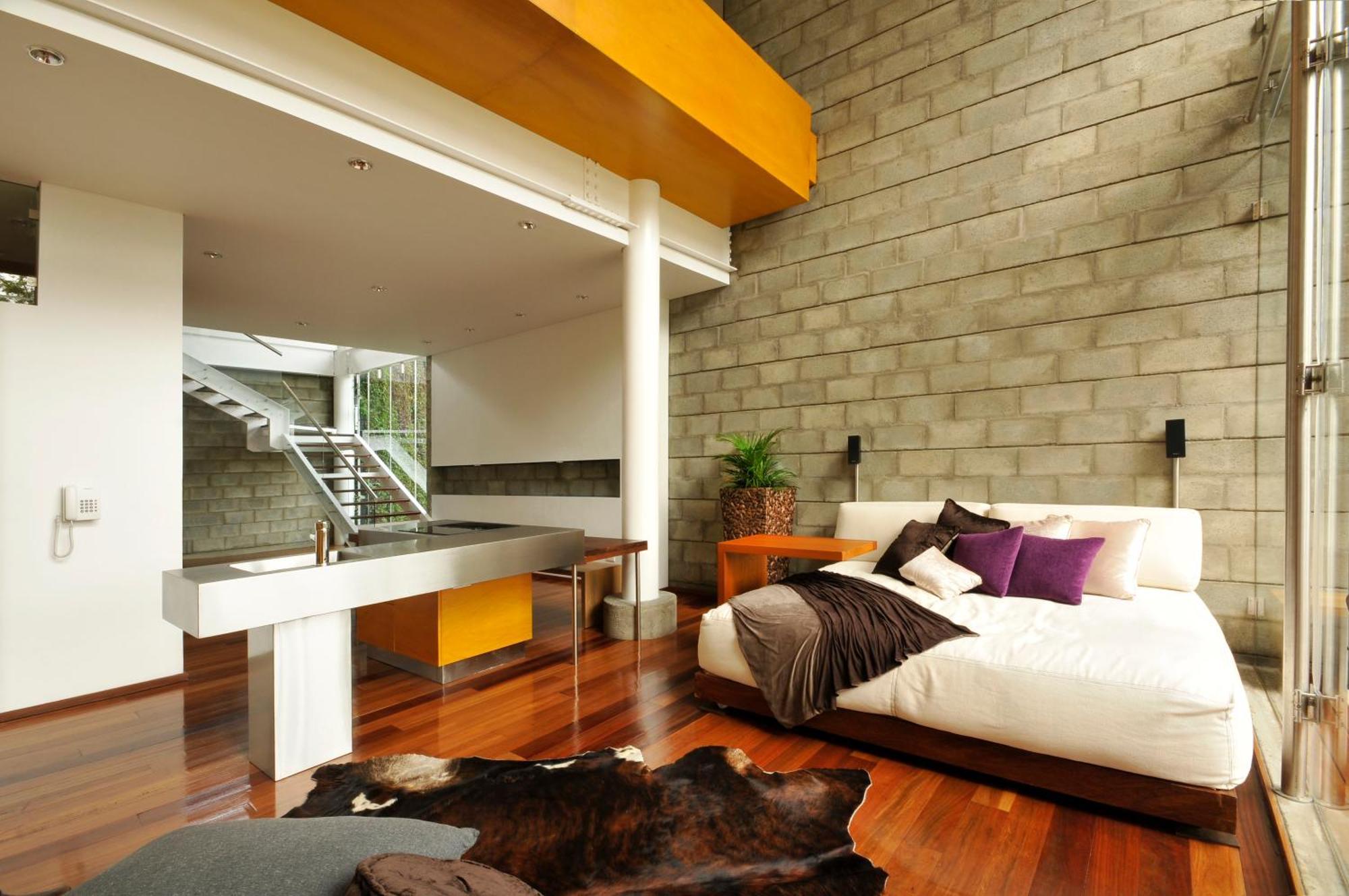 Loft,30666146:JPEG