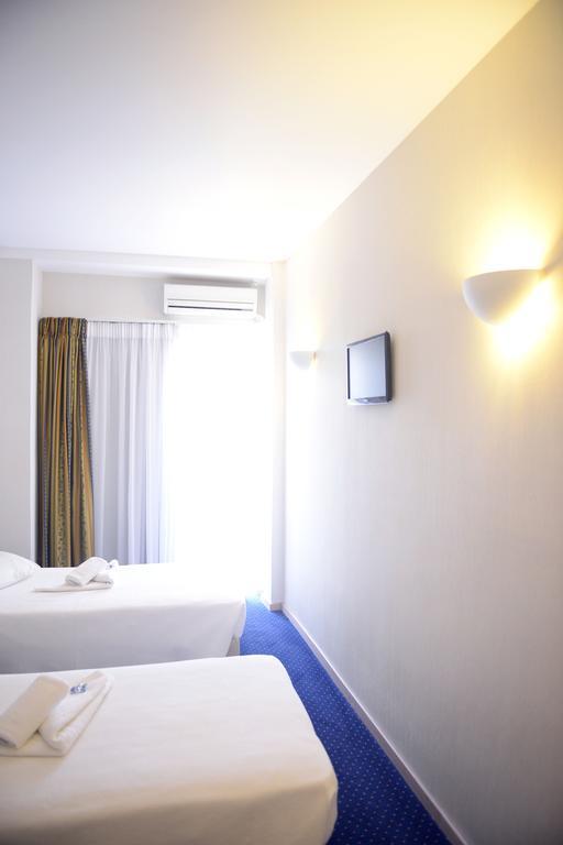 Double or Twin Room,110298567:JPEG