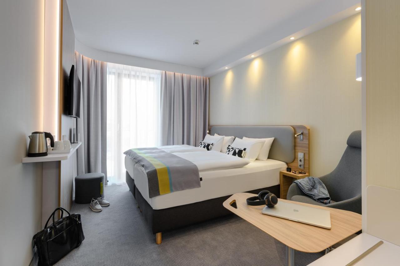 Standard Twin Room,1113778284:JPEG