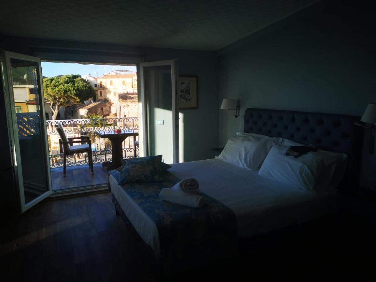 Double Room Balcony Sea View,1111866345:JPEG