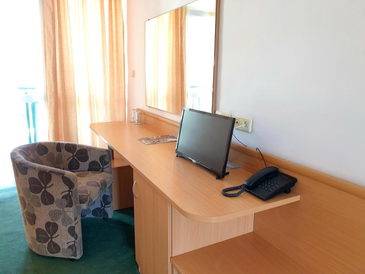 Double or Twin Room,25073646:JPEG