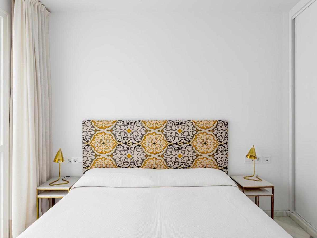 Extra Large Studio with Kitchen and Sofa Bed,1167972661:JPEG