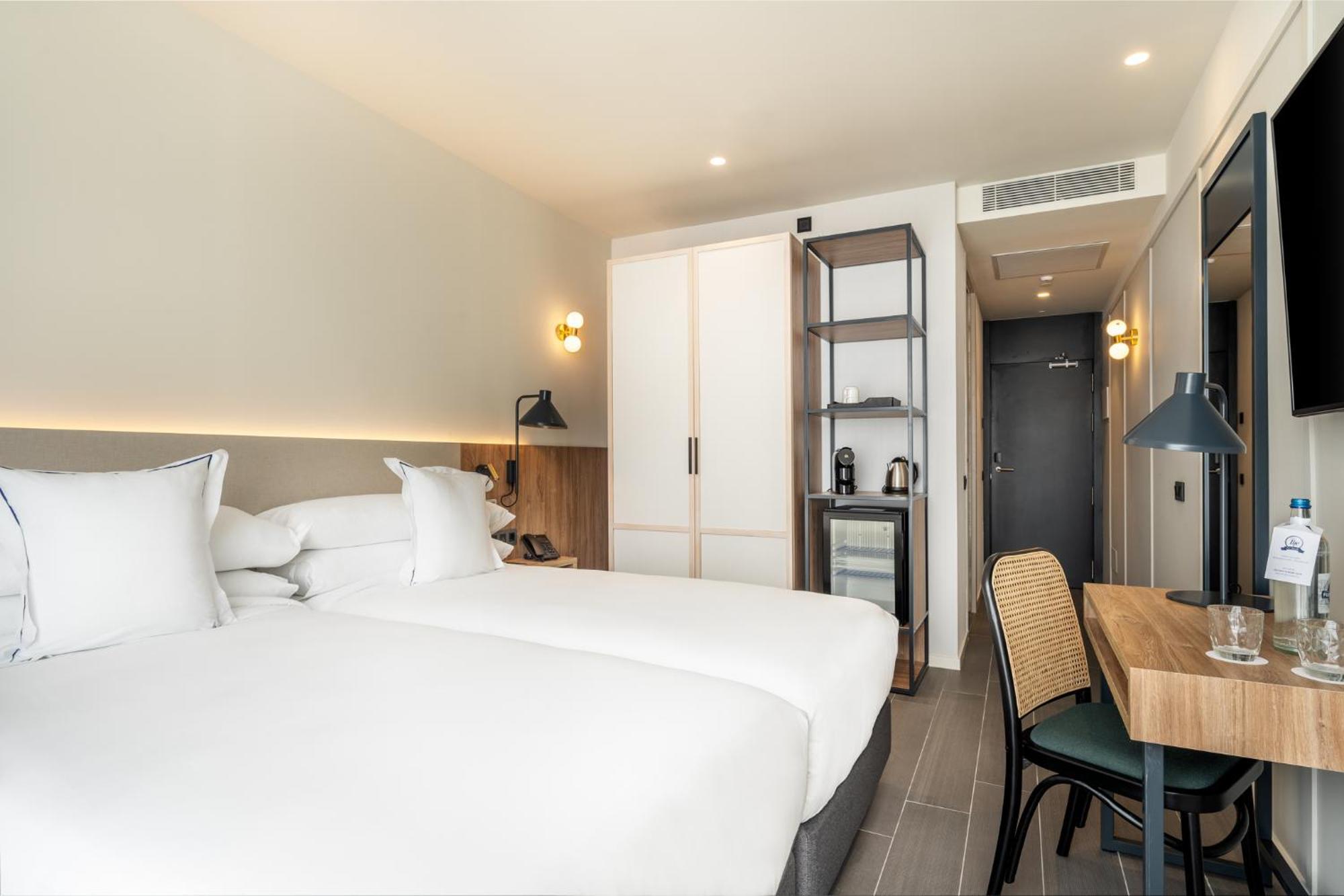 Standard Double Room,1153236672:JPEG