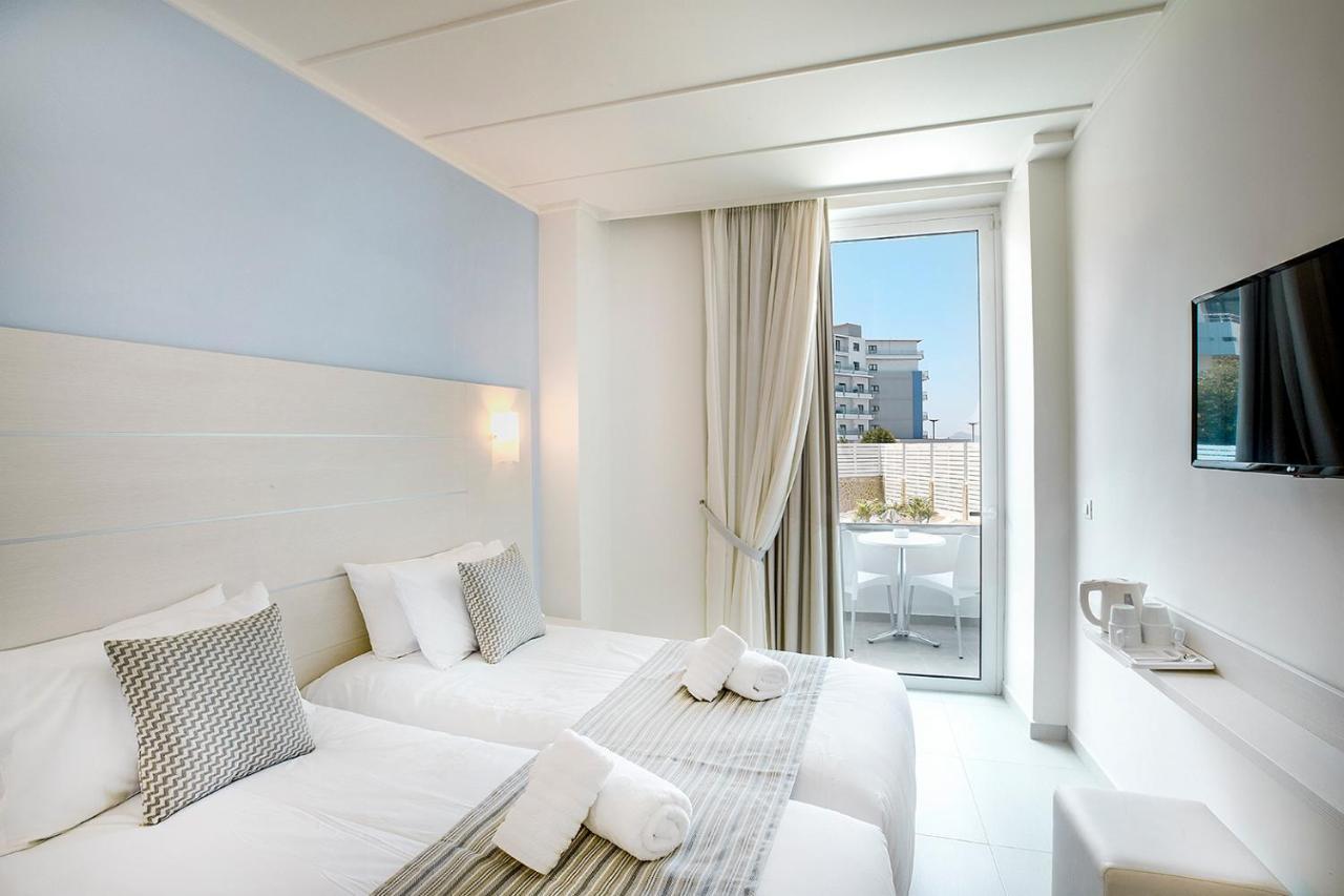 Standard Double or Twin Room,1162623822:JPEG