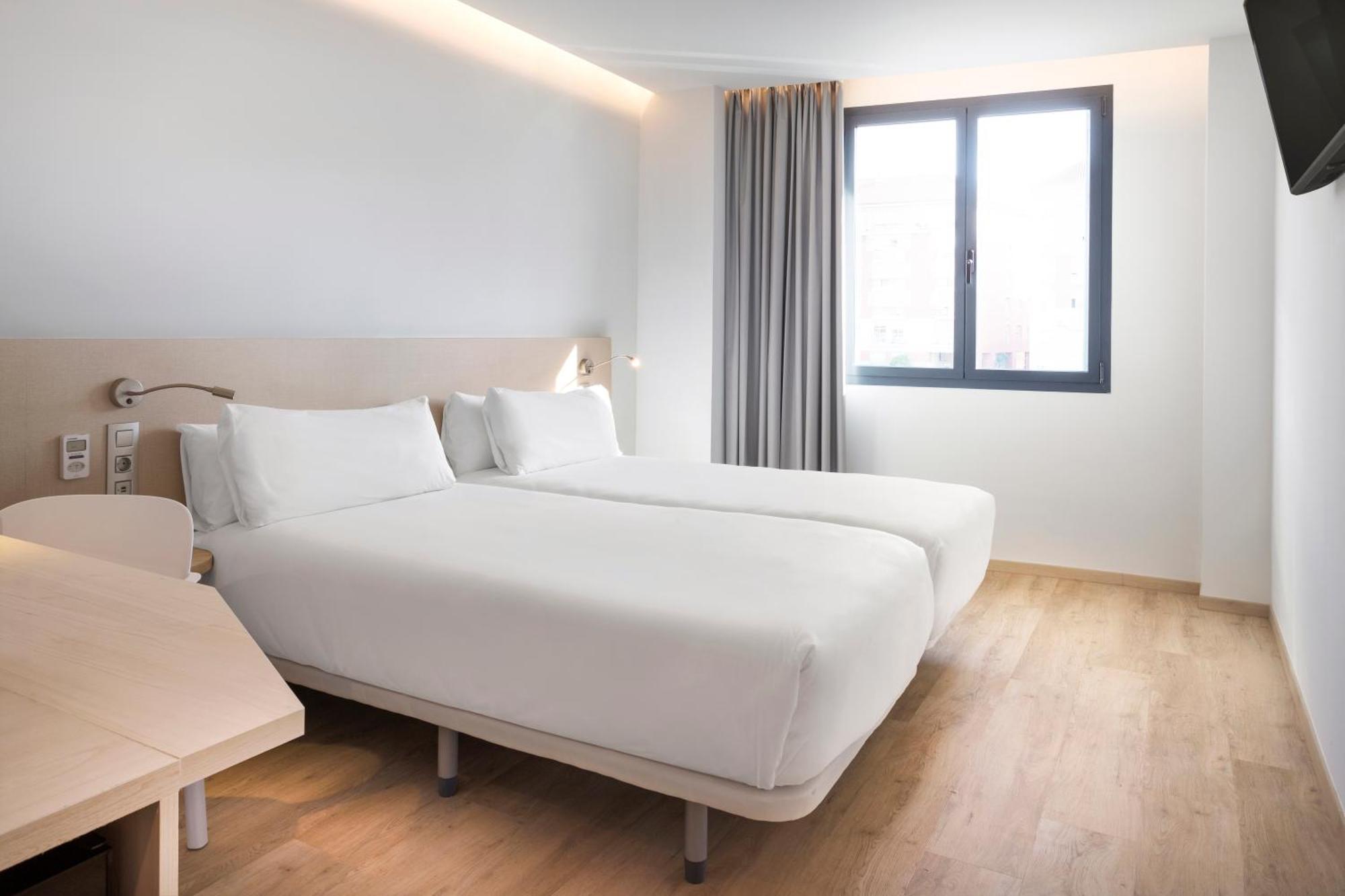 Twin Room,1165759842:JPEG