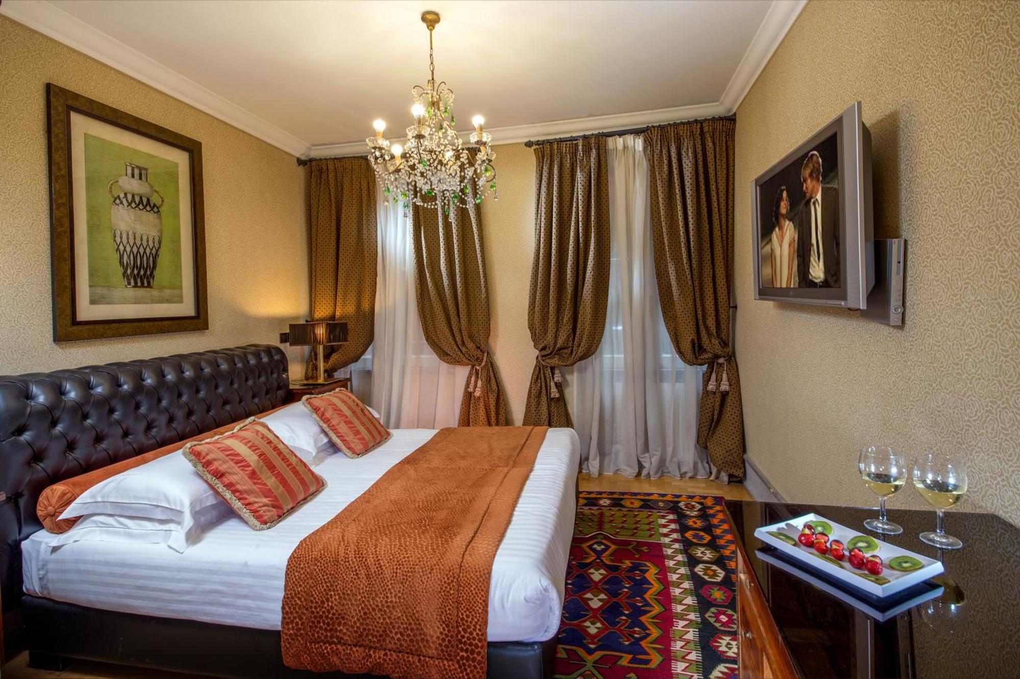Superior Double Room,1589414750:JPEG