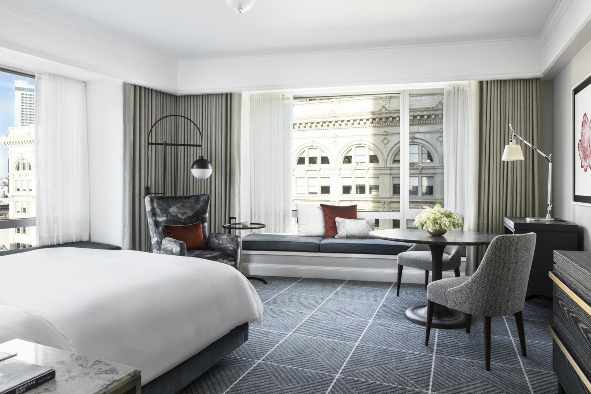 Deluxe King Room View,1438324234:JPEG