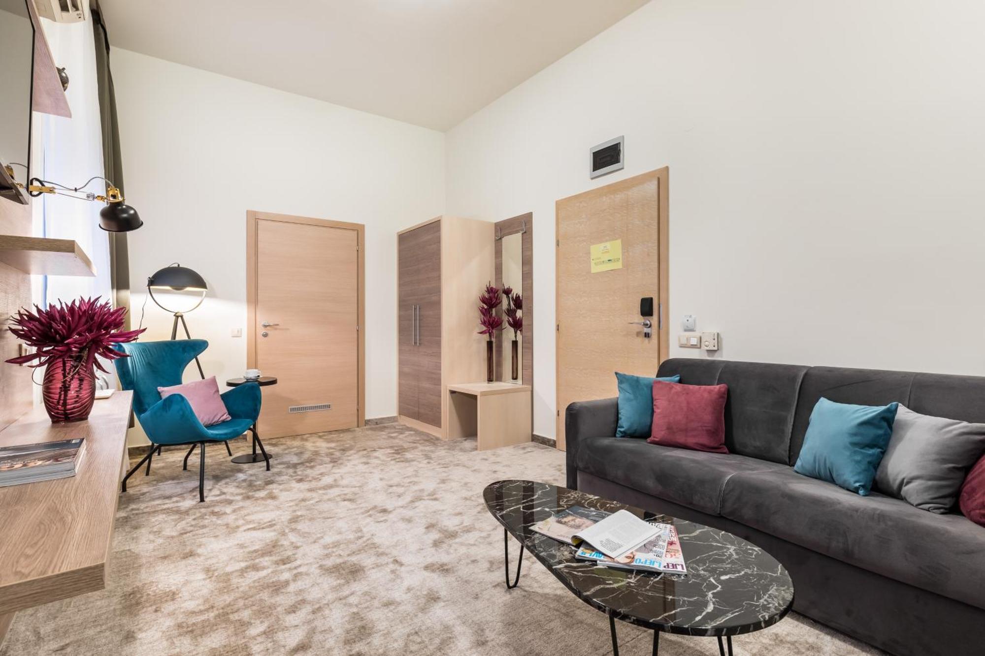 Junior Suite,1212029842:JPEG