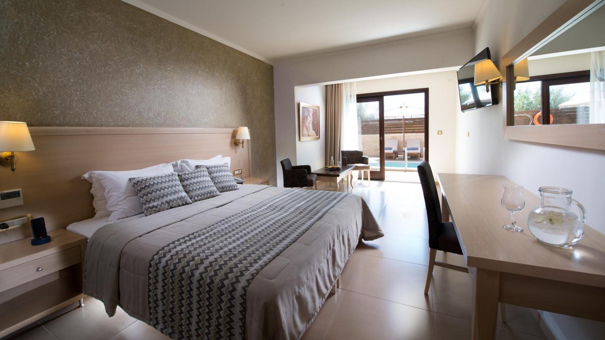 Superior Room with Private Pool,1214776348:JPEG