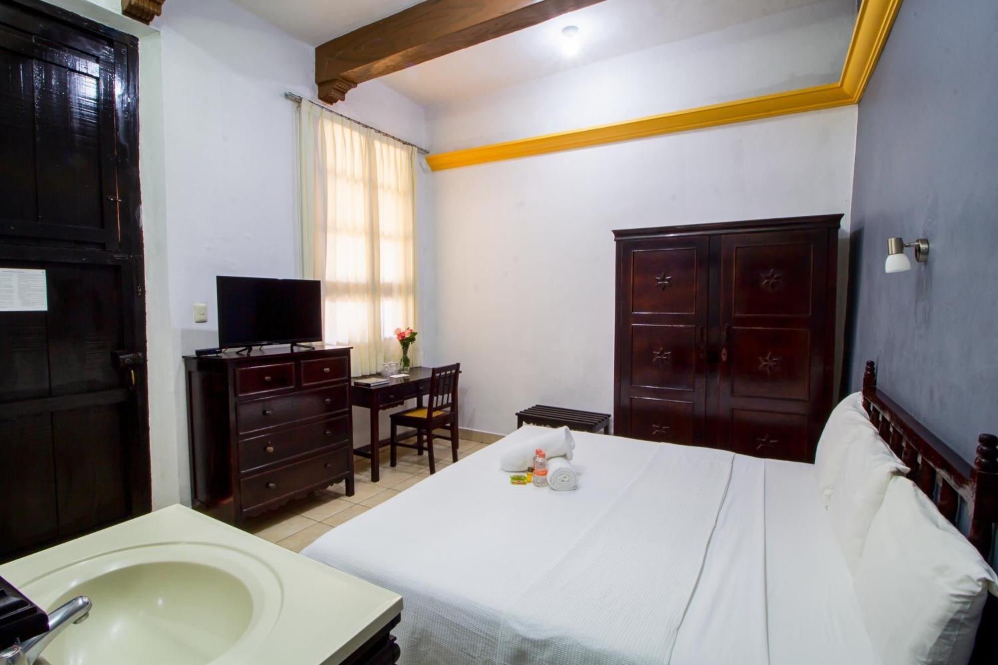 Standard Double Room,1279028335:JPEG