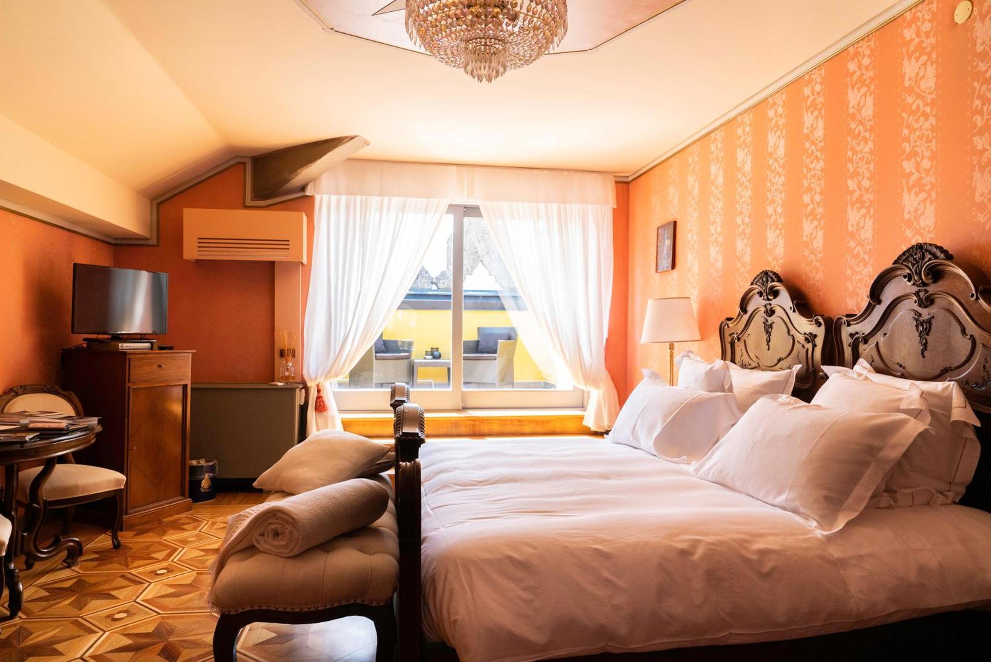 Classic Double or Twin Room,1216293925:JPEG