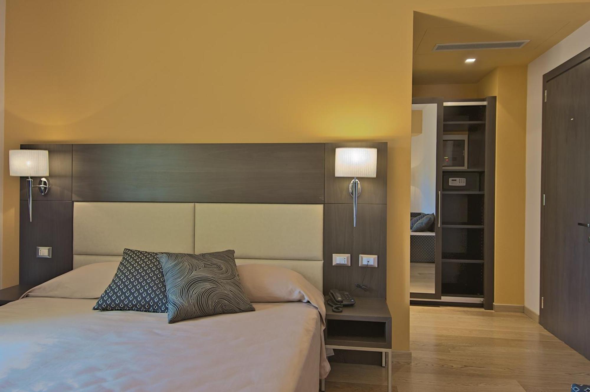 Superior Triple Room,1216361242:JPEG