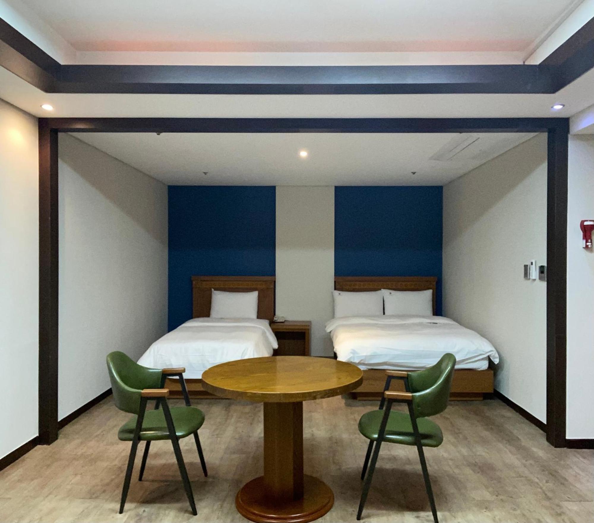 Premium Twin Room