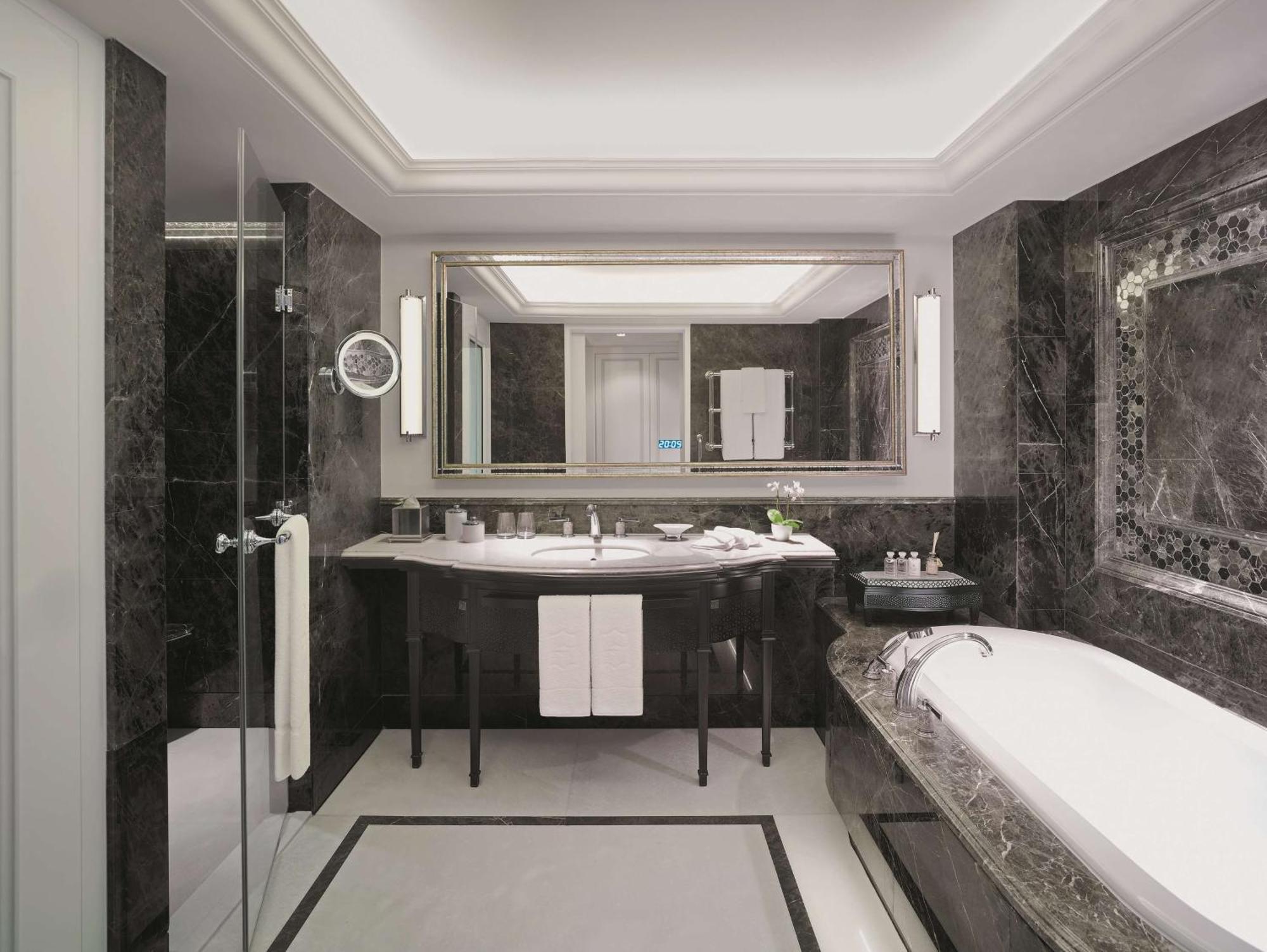 Deluxe Room,1274967727:JPEG
