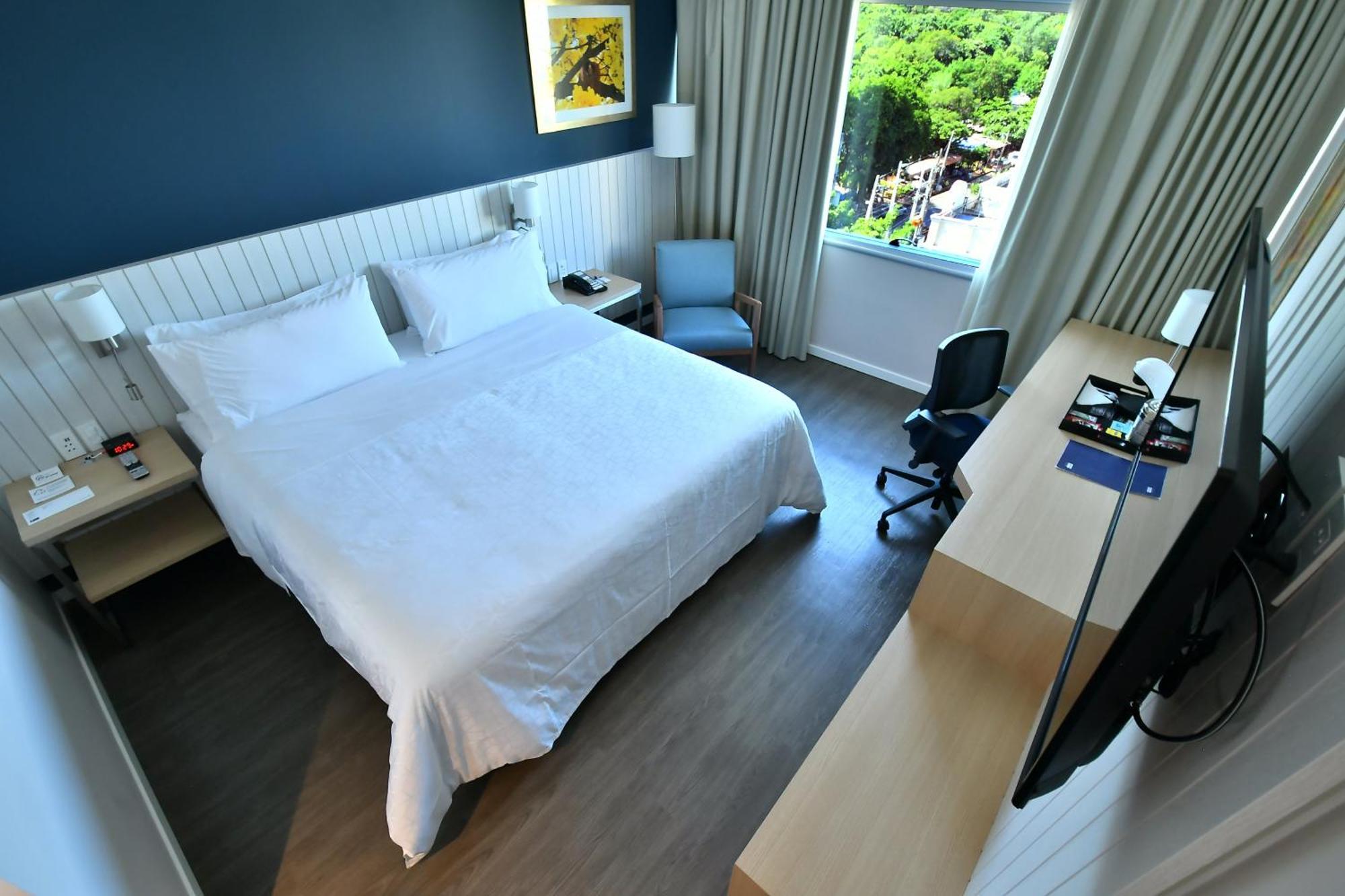 Standard King Room,1284024856:JPEG