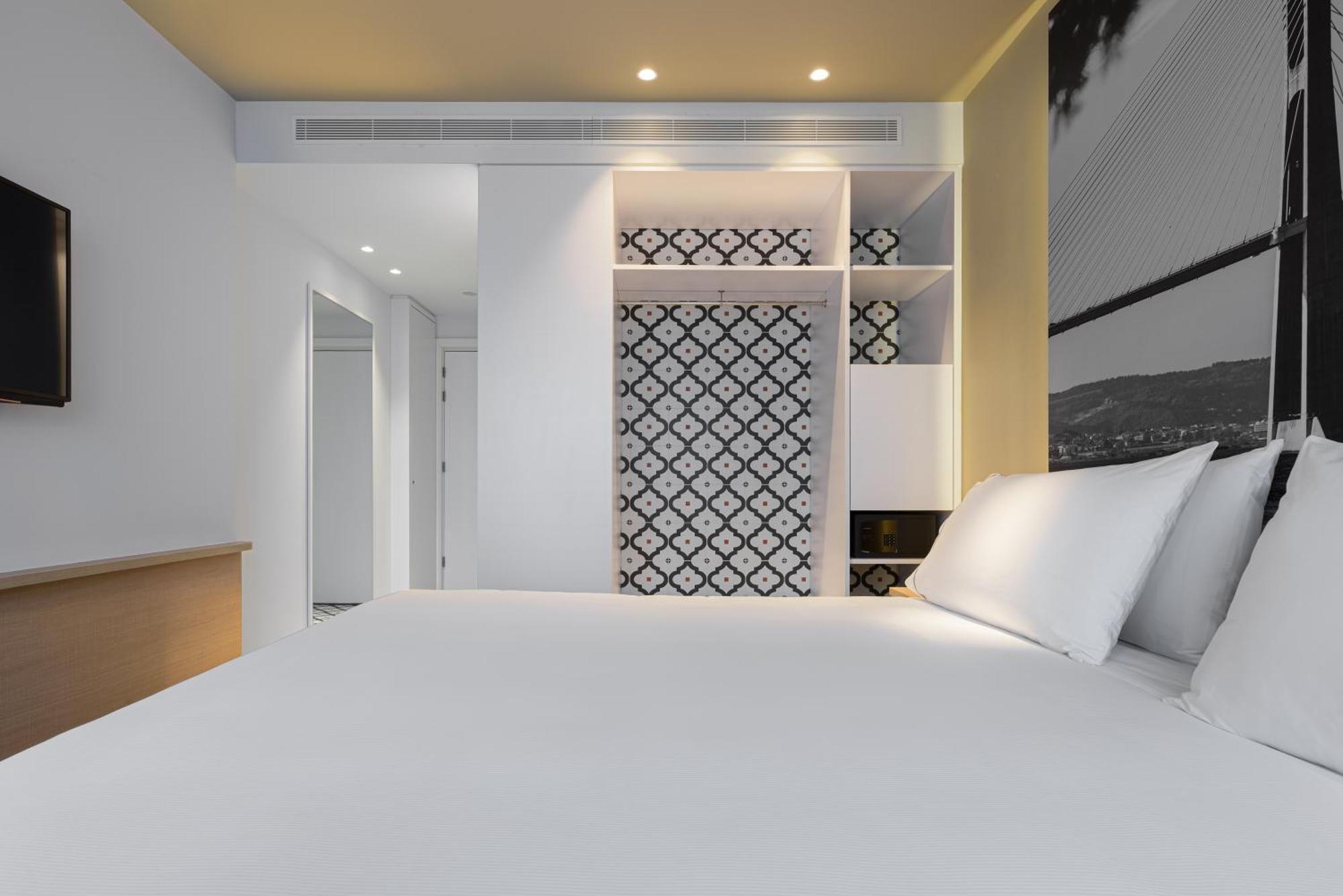 Deluxe Double or Twin Room River View