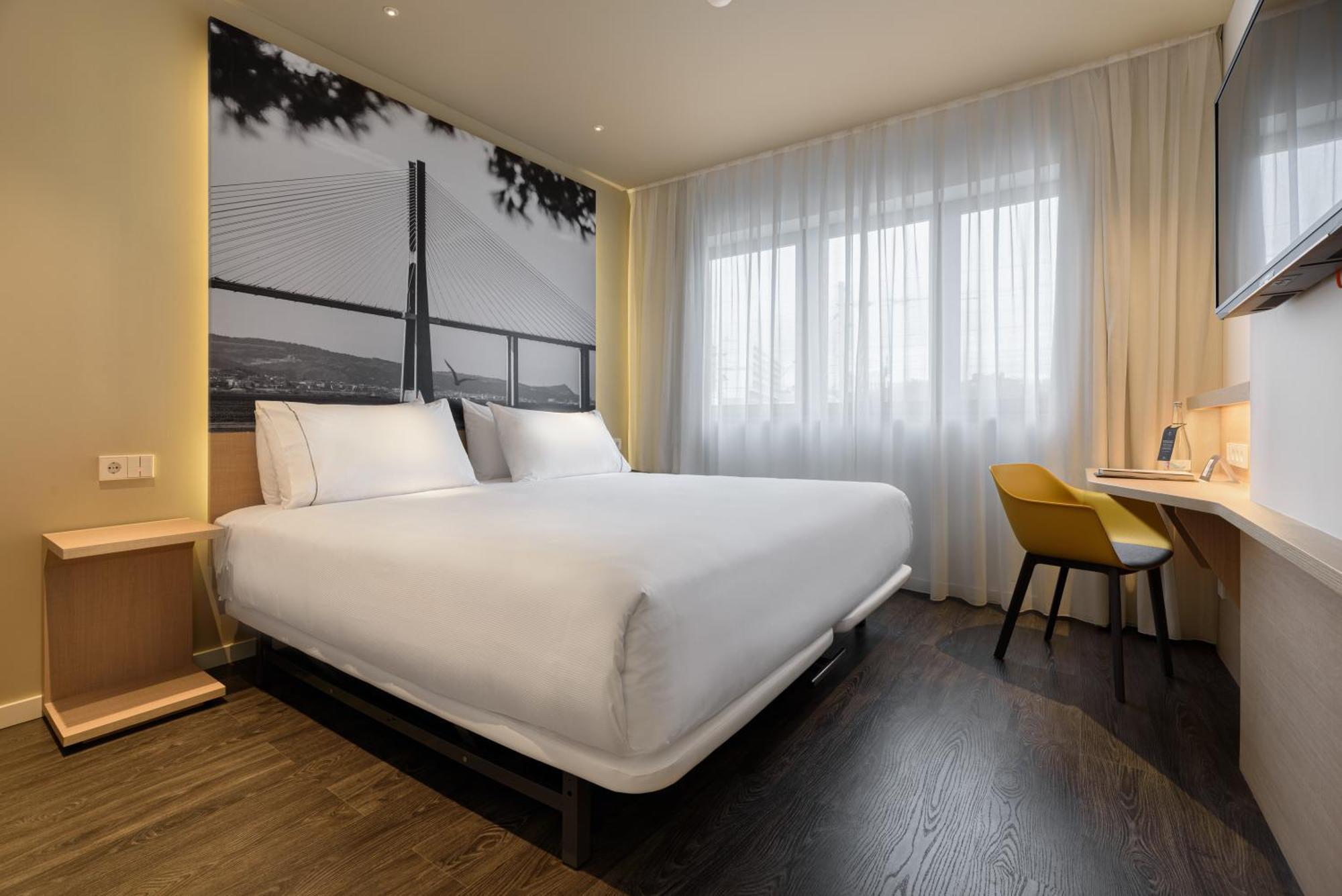 Double or Twin Room City View