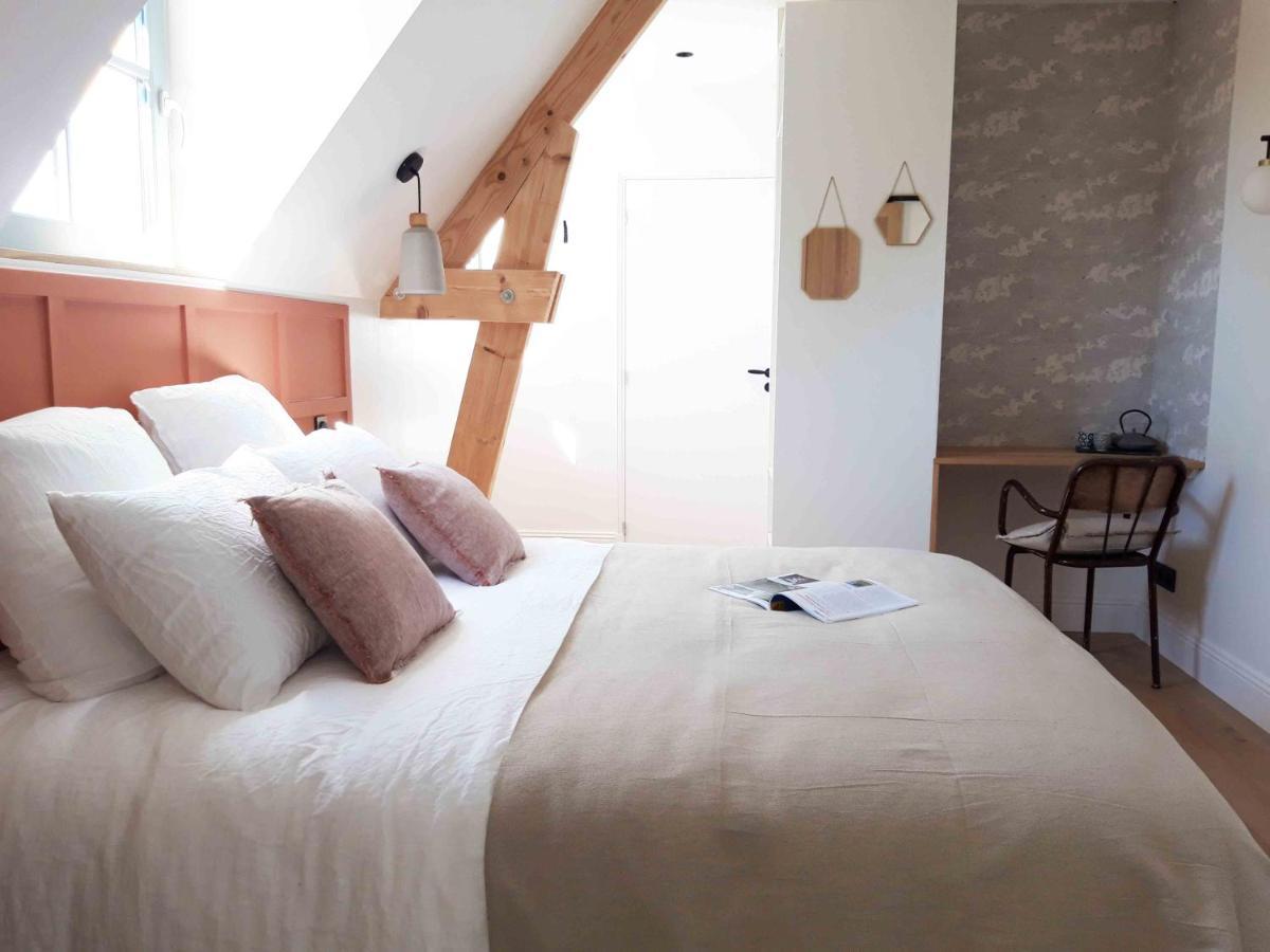 Chambre Lit Queen-Size - Vue sur Jardin