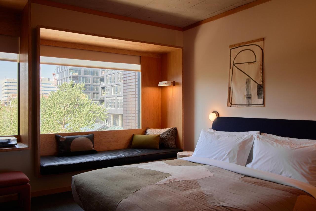 Superior King Room,1299295510:JPEG