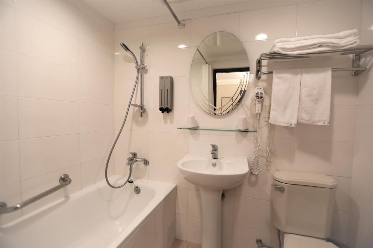Quadruple Room without Window
