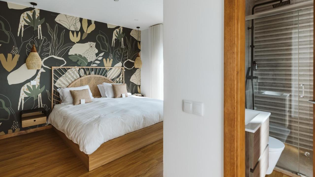 Deluxe Double Room with Balcony and Sea View