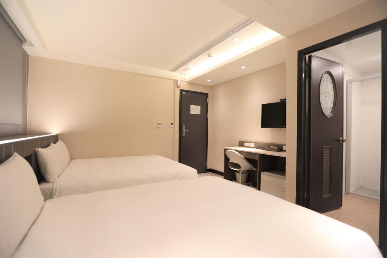 Standard Quadruple Room,1318968421:JPEG