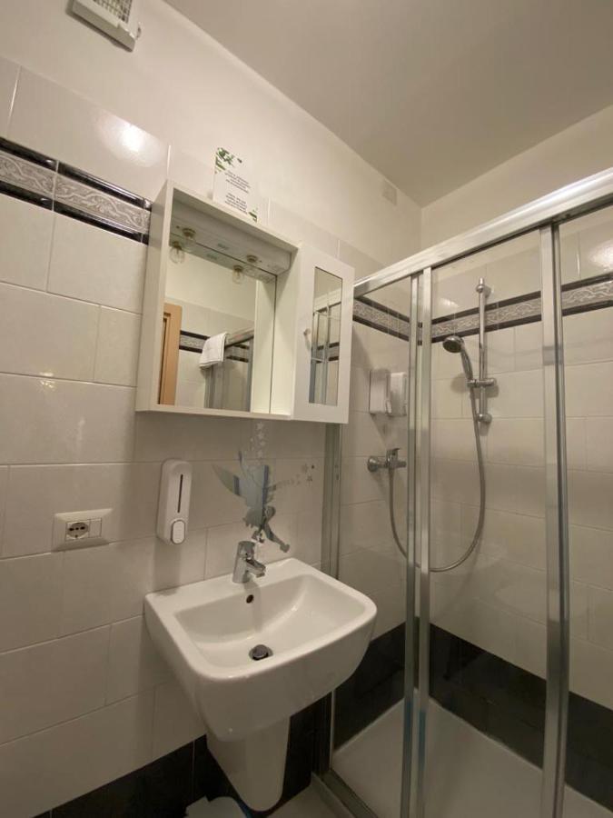 Quadruple Room Private Bathroom,1231764491:JPEG