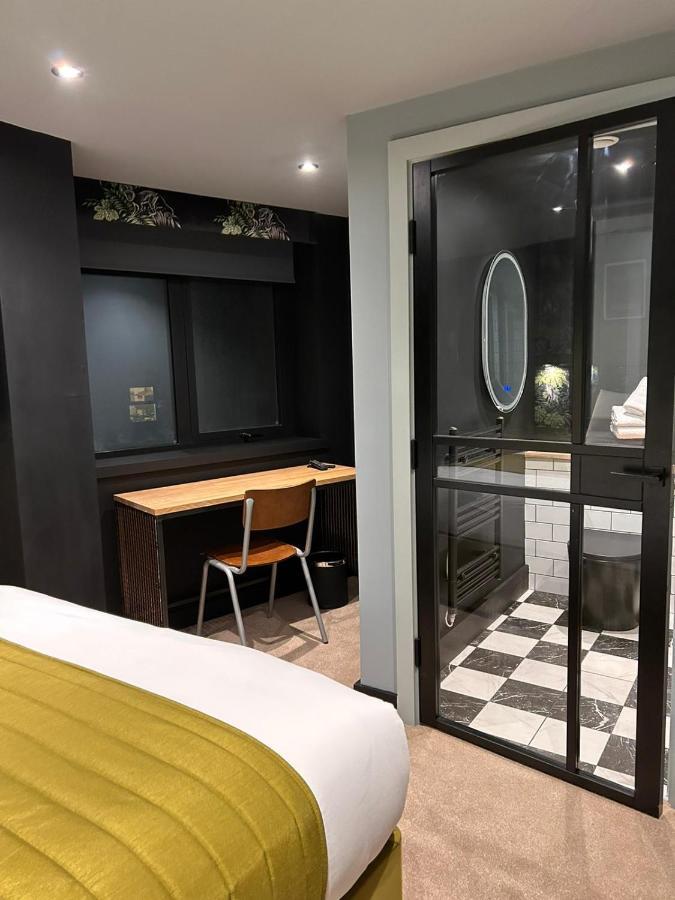 Large Double Room,1370747003:JPEG