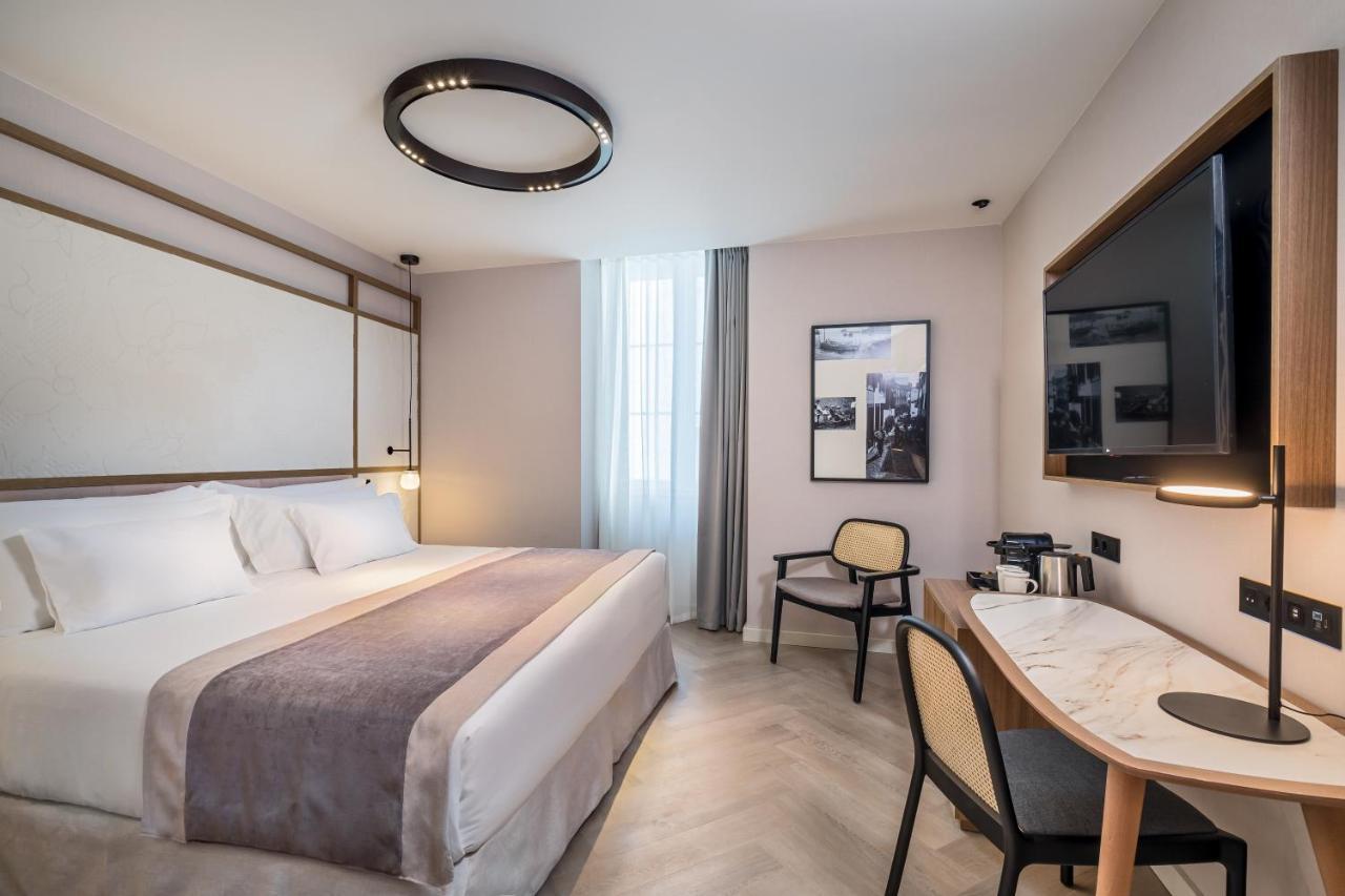 Deluxe Doppel-/Zweibettzimmer