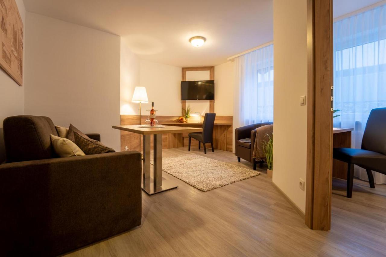 Apartment Ground Floor,1378828331:JPEG