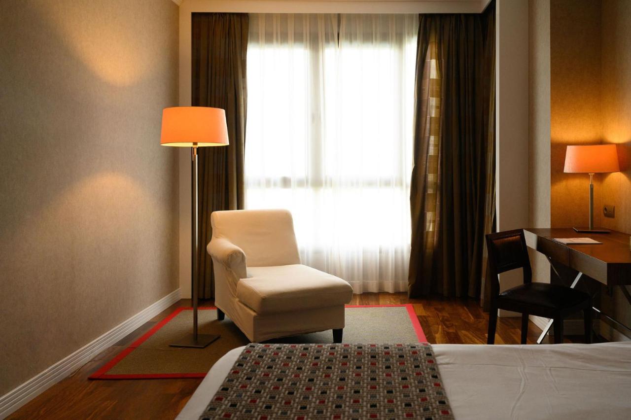 Double Room with New Year's Package,1382199068:JPEG