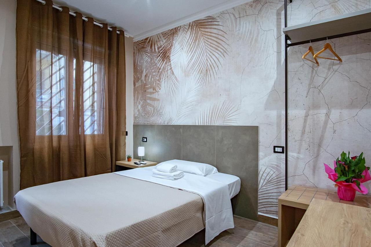 Small Double Room,1386797750:JPEG
