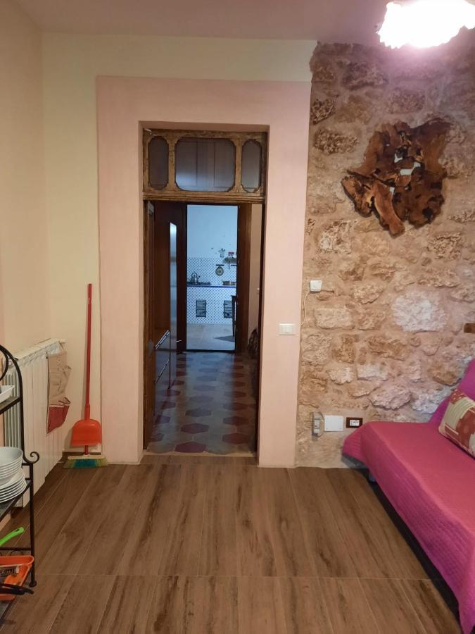 One-Bedroom Apartment,1385219381:JPEG