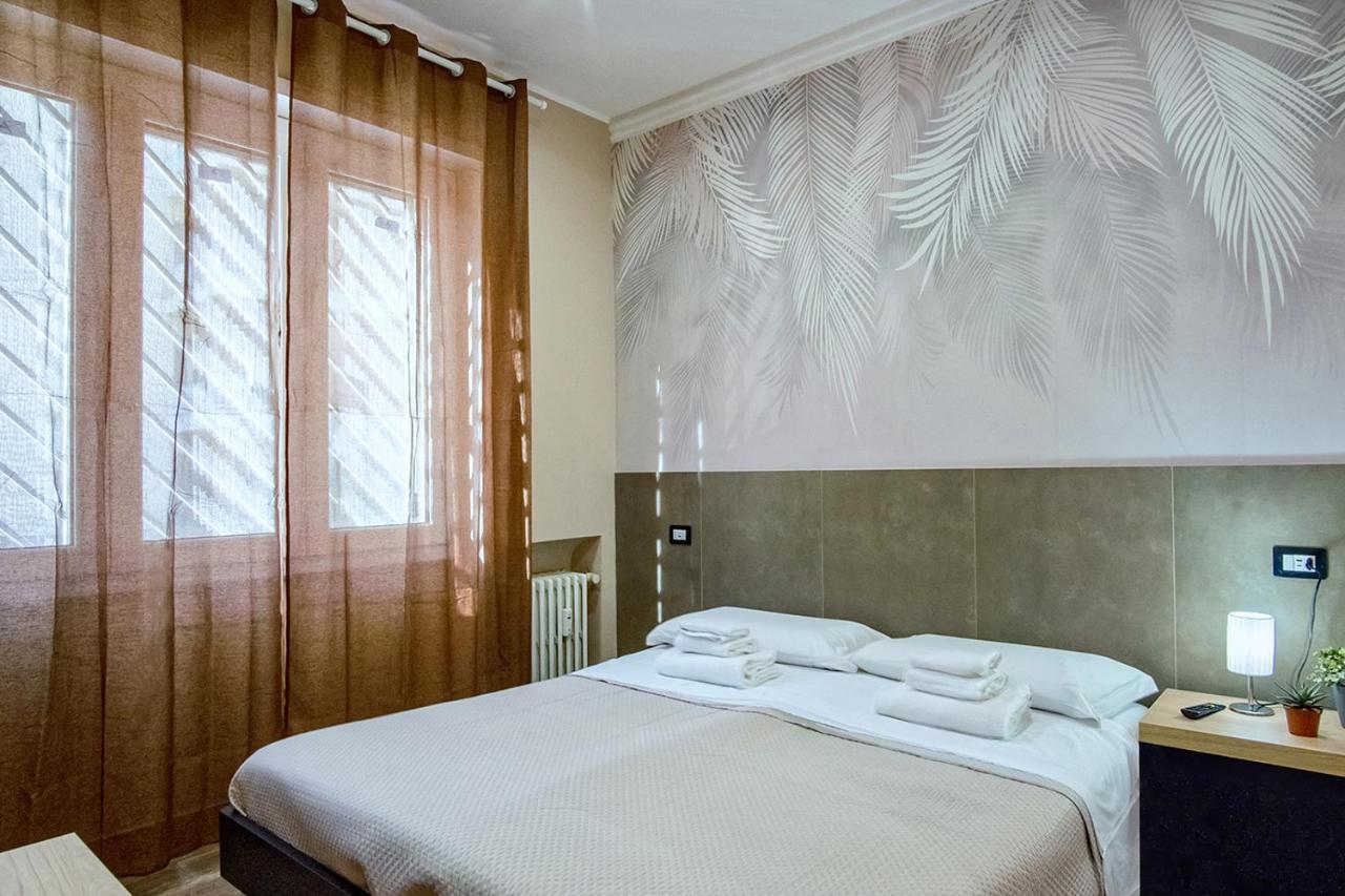 Small Double Room,1382916545:JPEG
