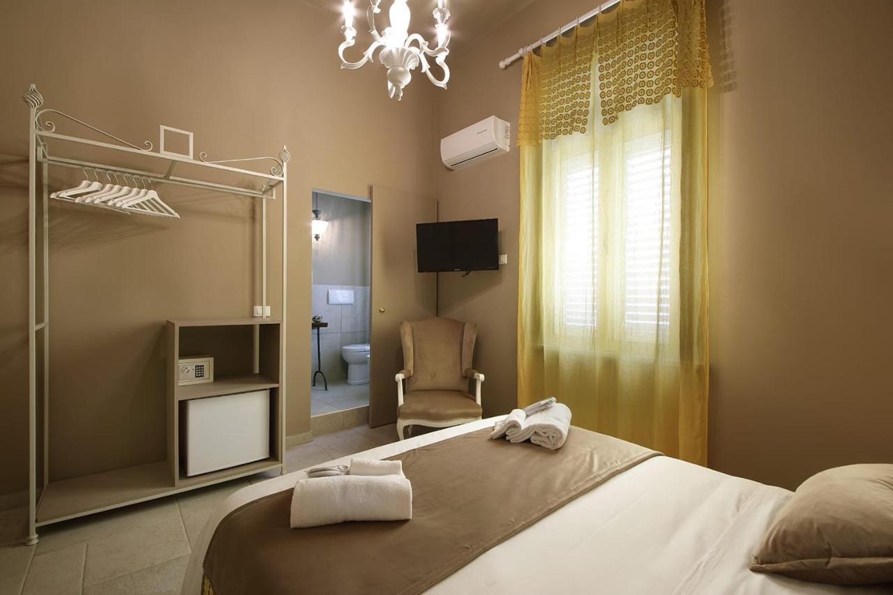 Deluxe Room,1395730487:JPEG