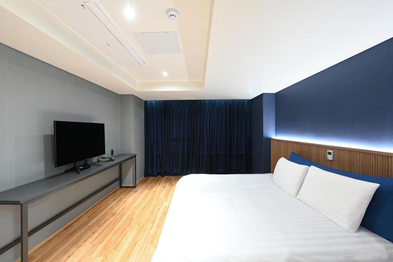 Deluxe Double Room No View