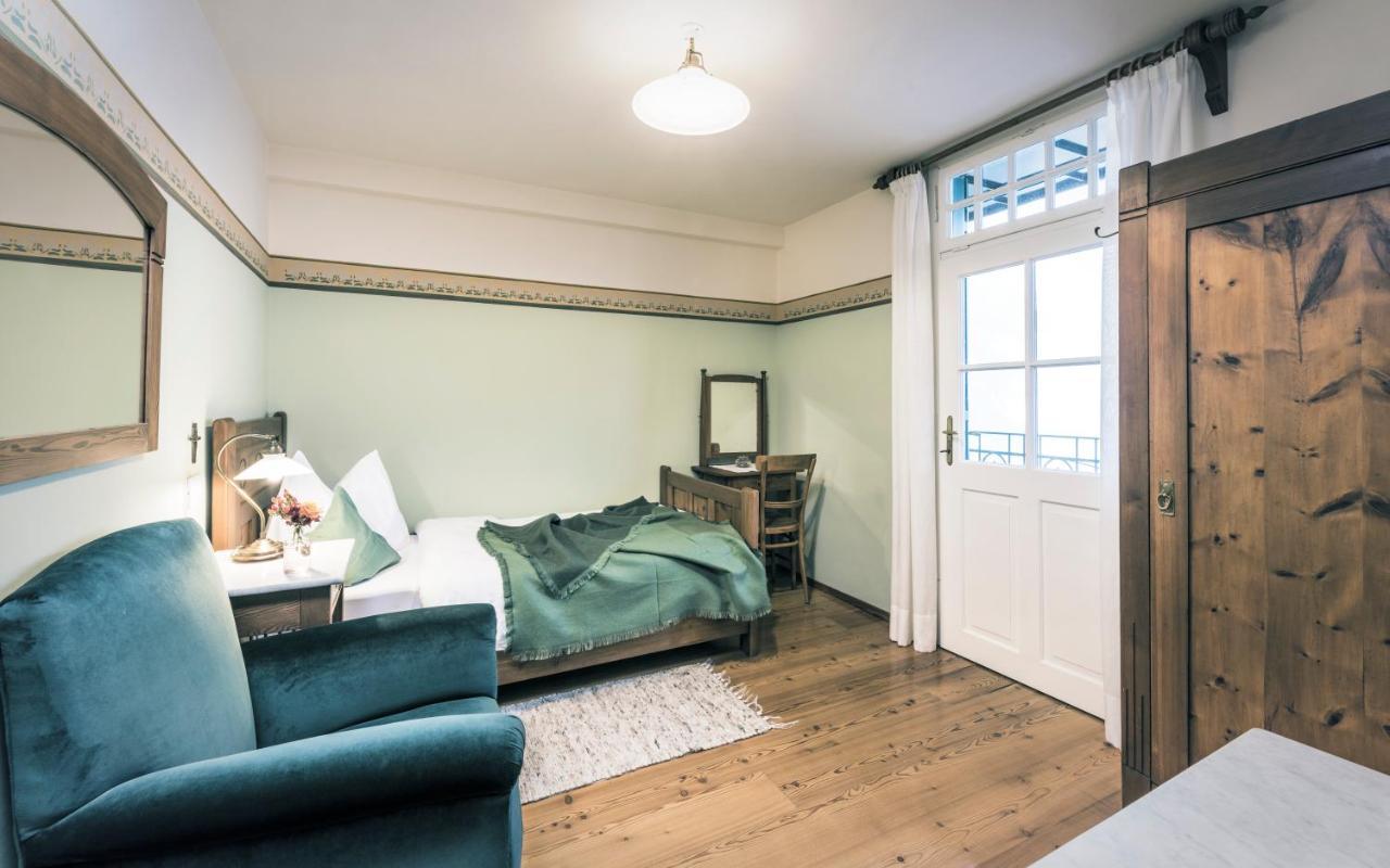 Single Room,1414588304:JPEG