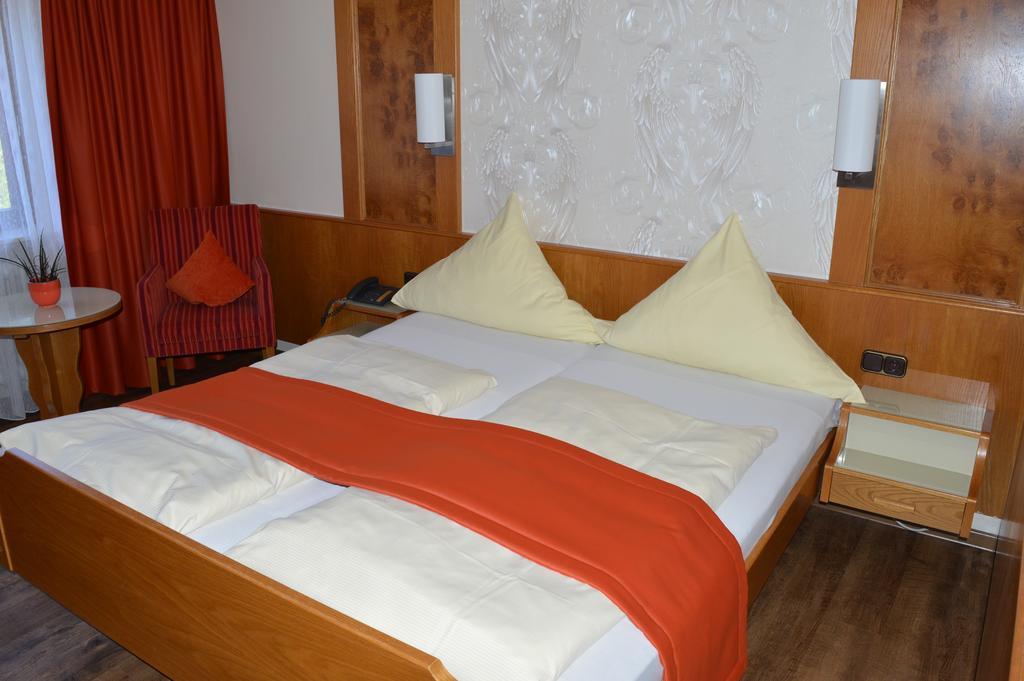 Double Room,143265153:JPEG